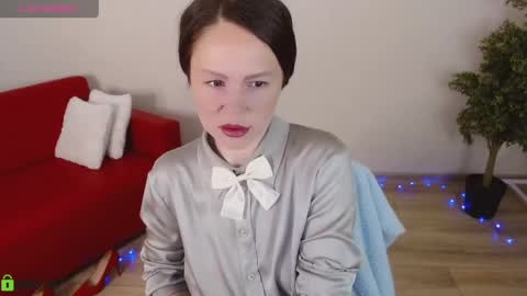 Queen of nylon  Victoria online show from April 2026 05:07:01 AM