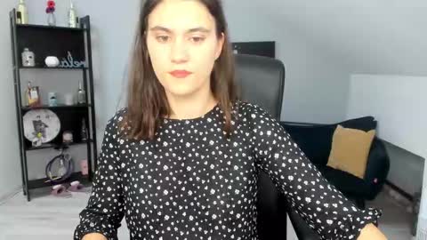 Izzy online show from October 2025 08:41:02 PM