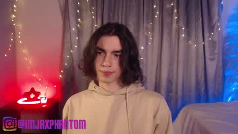Hey im Jaxxxon check my info     online show from February 2025 08:09:02 AM