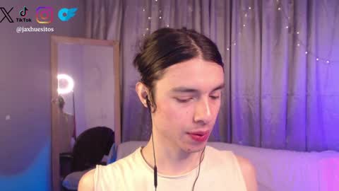 Hey im Jaxxxon check my info     online show from April 2026 10:48:01 AM