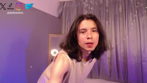 Hey im Jaxxxon check my info     online show from April 2026 01:45:02 PM