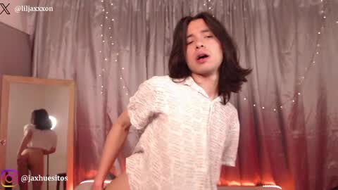 Snapshot of j_a_x_x_x_o_n chatting on May 2026 11:59:02 AM Hey im Jaxxxon check my info online show from May 2026 11:59:02 AM