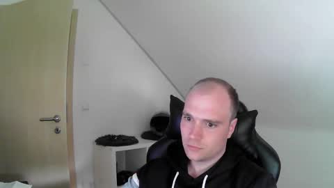 here4y online show from April 2026 03:28:01 PM