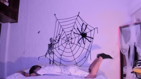 Snapshot of j_martony chatting on October 2025 12:05:02 PM j_martony online show from October 2025 12:05:02 PM