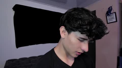 Noah online show from December 2024 12:50:02 PM