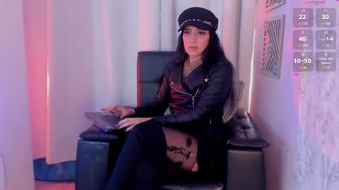 Snapshot of jaadewest_ chatting on June 2026 02:41:02 PM Jade West online show from June 2026 02:41:02 PM