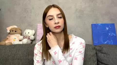 Riley online show from April 2026 08:44:01 PM