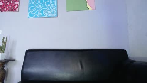 INDEPENDENT MODEL online show from January 2025 03:12:02 PM