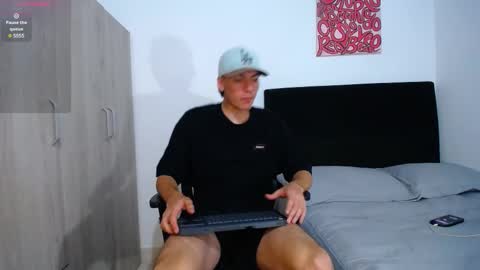 INDEPENDENT MODEL online show from February 2025 04:39:01 AM