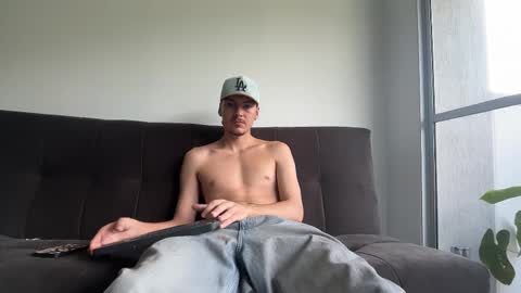 INDEPENDENT MODEL online show from October 2025 02:29:01 PM