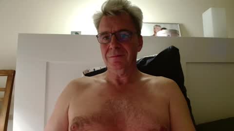 Snapshot of jackblack650 chatting on October 2025 10:51:01 PM jackblack650 online show from October 2025 10:51:01 PM