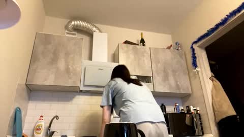 Alice online show from December 2025 08:09:01 AM