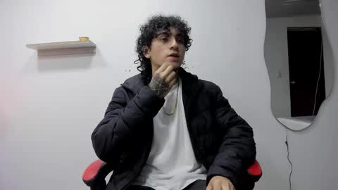 Jackes Taylor online show from November 2025 04:59:01 AM