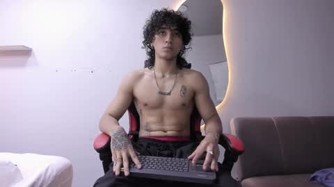 Jackes Taylor online show from February 2026 06:40:02 AM