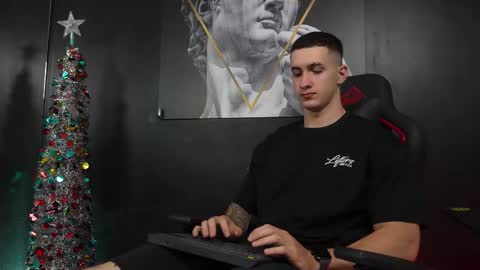 Jackson Olsen online show from December 2025 08:37:02 PM