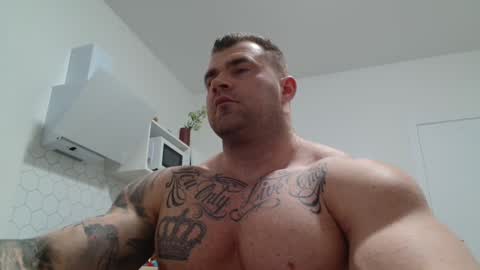 Snapshot of jackyhuge chatting on October 2025 05:23:02 PM Jacky online show from October 2025 05:23:02 PM