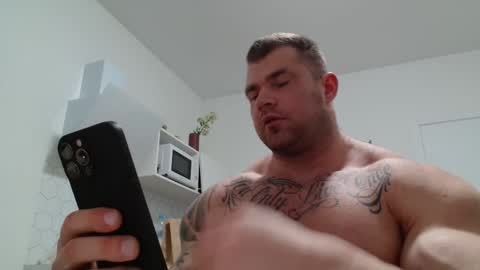 Snapshot of jackyhuge chatting on October 2025 09:33:01 PM Jacky online show from October 2025 09:33:01 PM