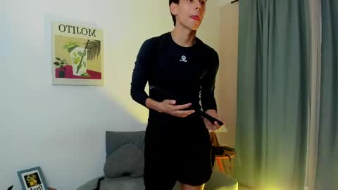 Snapshot of jacob_colliins chatting on June 2026 04:06:01 AM jacob_colliins online show from June 2026 04:06:01 AM