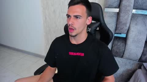 Snapshot of jacob_janner chatting on January 2025 06:01:02 AM jacob_janner online show from January 2025 06:01:02 AM