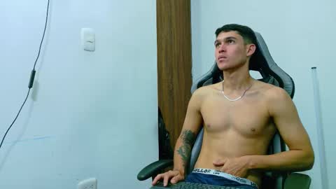 jacob_king01 online show from February 2026 12:56:01 PM