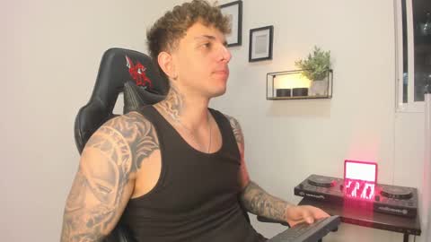 jacobb116 online show from December 2024 01:03:01 AM