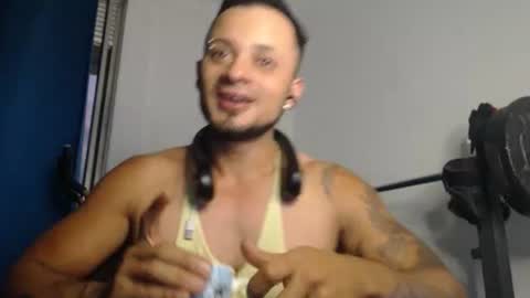 Snapshot of jacobjamess chatting on February 2025 11:27:01 PM jacobjamess online show from February 2025 11:27:01 PM