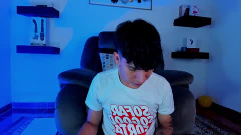 Snapshot of jacobo__parker21 chatting on January 2025 12:46:02 PM jacobo parker online show from January 2025 12:46:02 PM