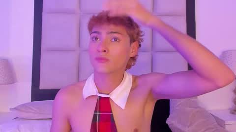 jacobrusso online show from December 2025 08:05:01 PM