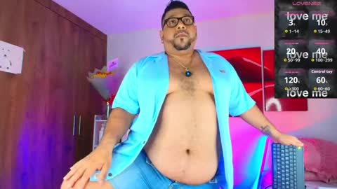 Snapshot of jacoob_woods chatting on September 2025 02:15:02 AM daddy sir master bear online show from September 2025 02:15:02 AM