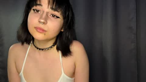 Sofia online show from April 2026 07:15:02 PM