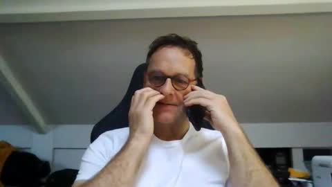 Snapshot of jacsfinestfantasy chatting on December 2025 01:06:01 PM FineAndSimple online show from December 2025 01:06:01 PM