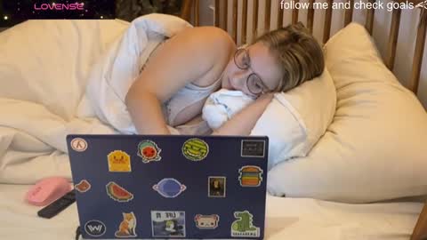 jacywinslat online show from January 2026 12:10:01 PM