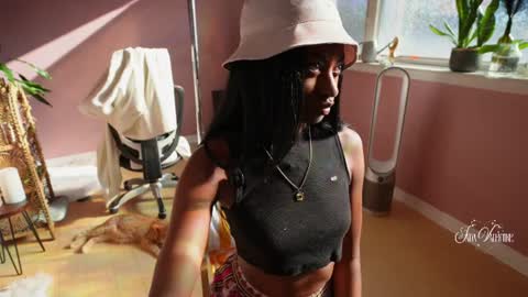 Jada online show from July 2026 10:25:02 PM