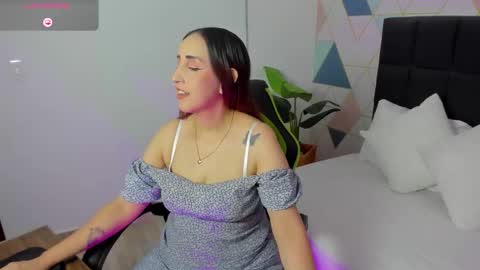 Snapshot of jadde13 chatting on October 2025 08:15:01 PM Jadde online show from October 2025 08:15:01 PM