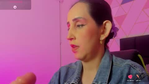 Snapshot of jadde13 chatting on November 2025 08:54:01 PM Jadde online show from November 2025 08:54:01 PM