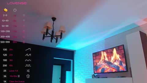 Jade online show from November 2025 02:28:01 PM