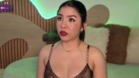  Jade Bonnet online show from February 2026 12:10:01 PM