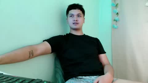 jade_halo online show from April 2026 07:00:01 PM