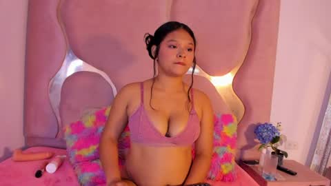 Snapshot of jade_ht chatting on July 2026 09:43:01 PM jade_ht online show from July 2026 09:43:01 PM