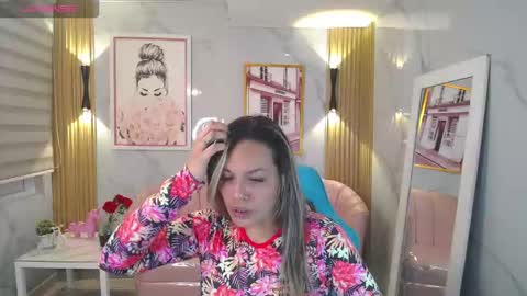 Snapshot of jade_jones_a chatting on November 2025 03:31:01 AM Jade online show from November 2025 03:31:01 AM