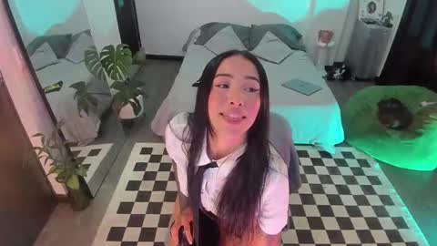 Snapshot of jade_porn chatting on November 2025 10:36:01 AM Jade independent model online show from November 2025 10:36:01 AM