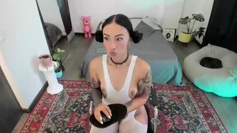 Jade  independent model online show from January 2026 01:36:01 PM