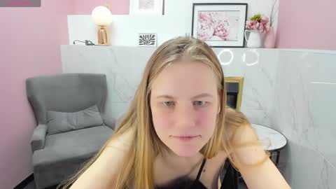 Snapshot of jade_soft chatting on December 2024 03:33:02 AM Jade online show from December 2024 03:33:02 AM