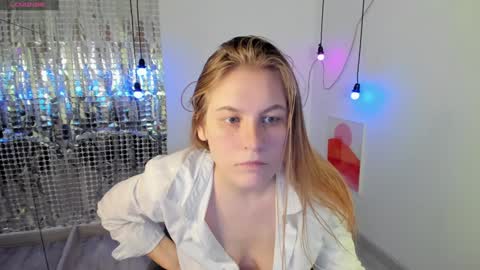 Snapshot of jade_soft chatting on December 2024 01:33:02 PM Jade online show from December 2024 01:33:02 PM