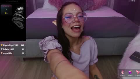 Snapshot of jade_storm_ chatting on January 2025 11:35:01 PM JADE online show from January 2025 11:35:01 PM