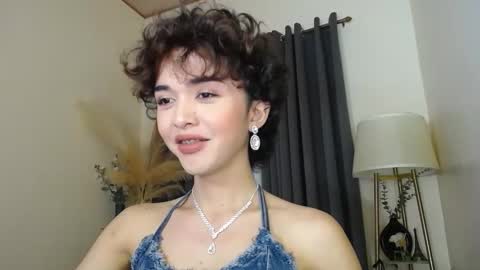 Snapshot of jade_the_vergin02 chatting on October 2025 04:49:01 PM Adriana online show from October 2025 04:49:01 PM