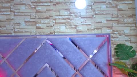 jade white  online show from March 2026 01:18:01 PM