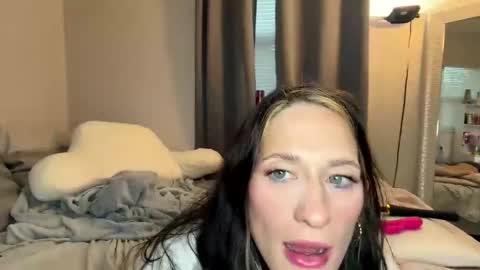 sexyeyes neverlie  online show from March 2026 12:01:01 PM