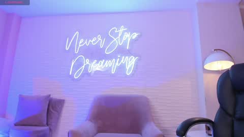 Snapshot of jadeevansx chatting on January 2025 11:58:01 PM JADE EVANS online show from January 2025 11:58:01 PM