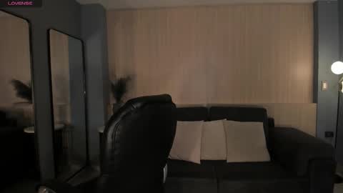 Snapshot of jadeevansx chatting on December 2025 12:21:01 PM JADE EVANS online show from December 2025 12:21:01 PM